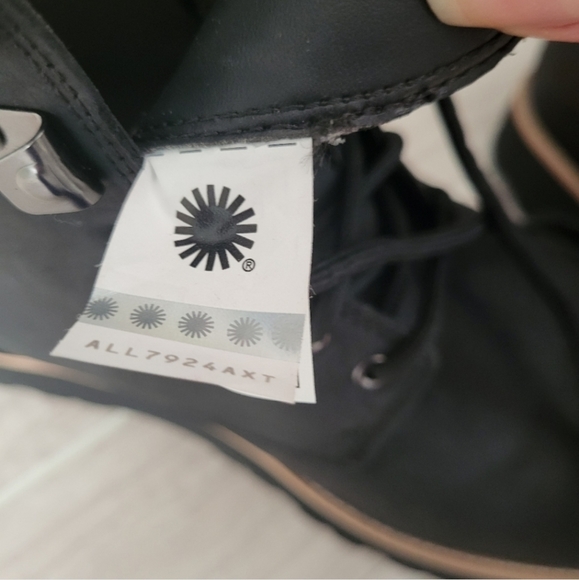 UGG Ritter Boot Black Treadlite Men's New Size 10 - Picture 8 of 11